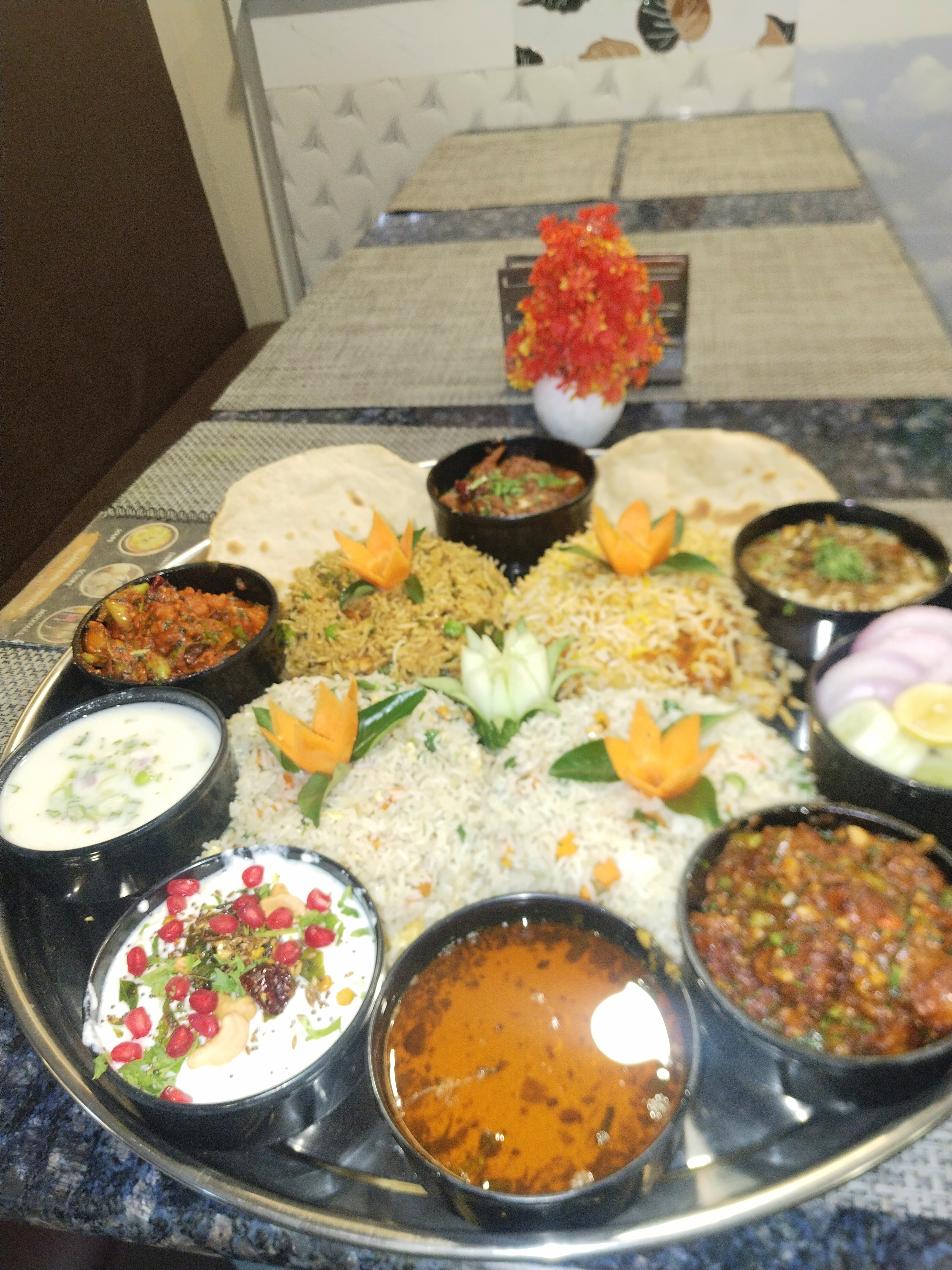 ఘుమఘుమలు రెస్టారెంట్